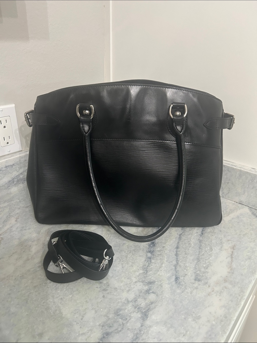 Louis Vuitton Black Epi Passy GM Leather Satchel - Picture 2 of 9